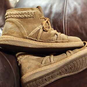 Born Tan Suede Chukka Boots